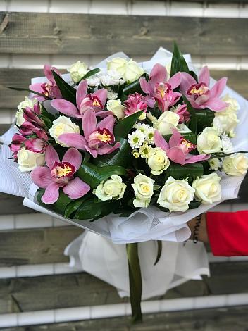 Букет цветов из: Розы и Хризантемы в Нариманове